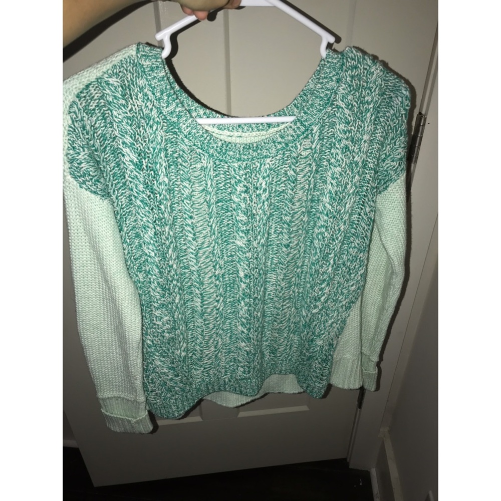 American eagle sweater